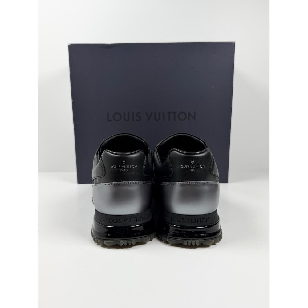 Size 10LV/11US - Louis Vuitton Runaway Black Sneakers NEW - Picture 4 of 10